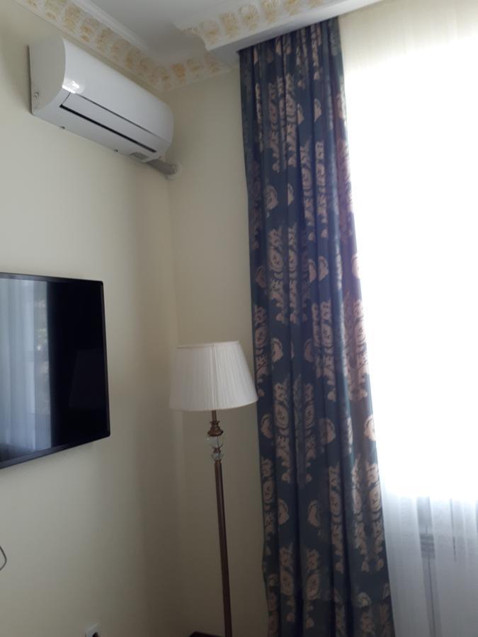 KOK-ART Hotel Jalal-Abad Bagian luar foto