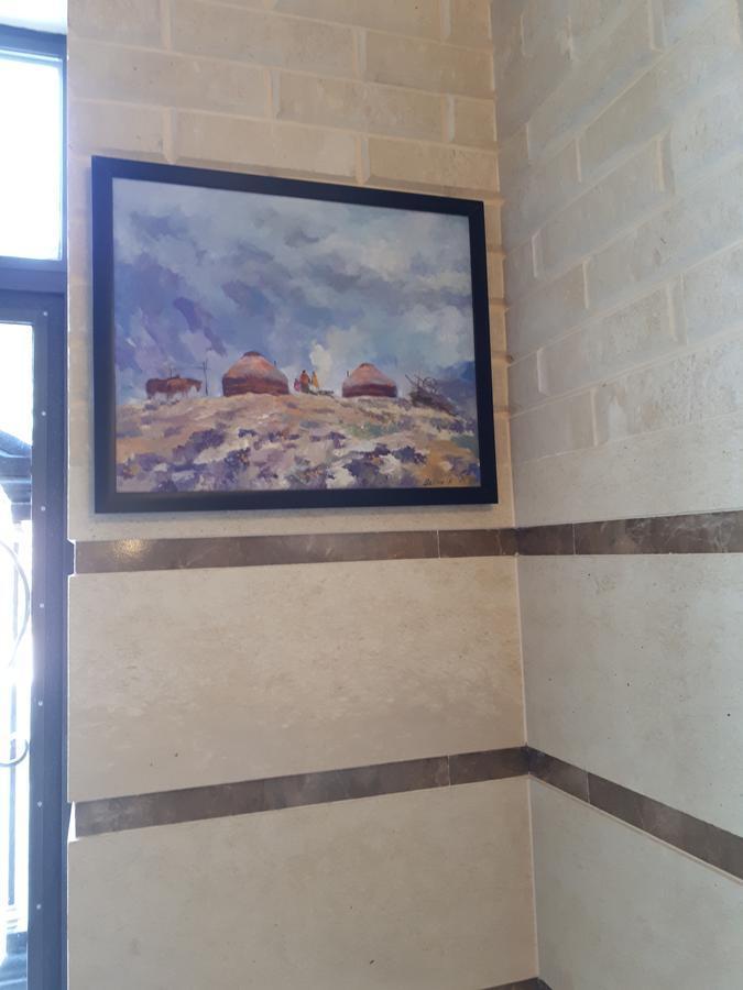 KOK-ART Hotel Jalal-Abad Bagian luar foto