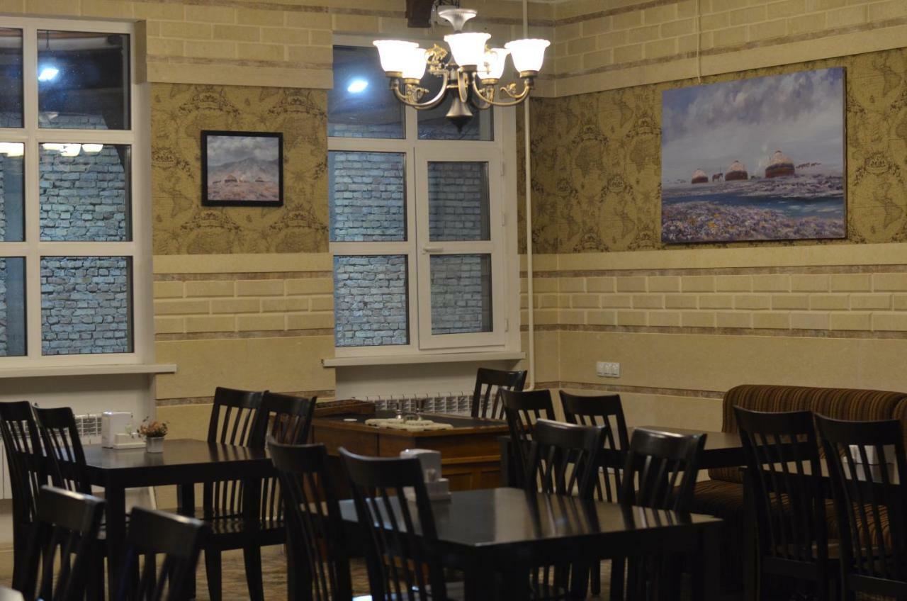 KOK-ART Hotel Jalal-Abad Bagian luar foto